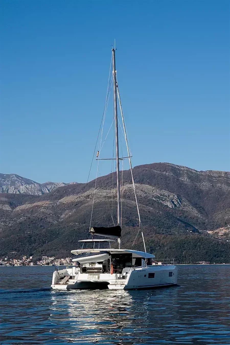 Lagoon 42 | Lyubushka